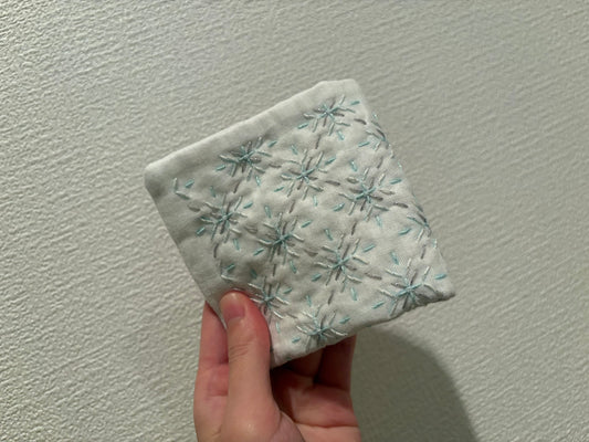 刺し子のハンカチ